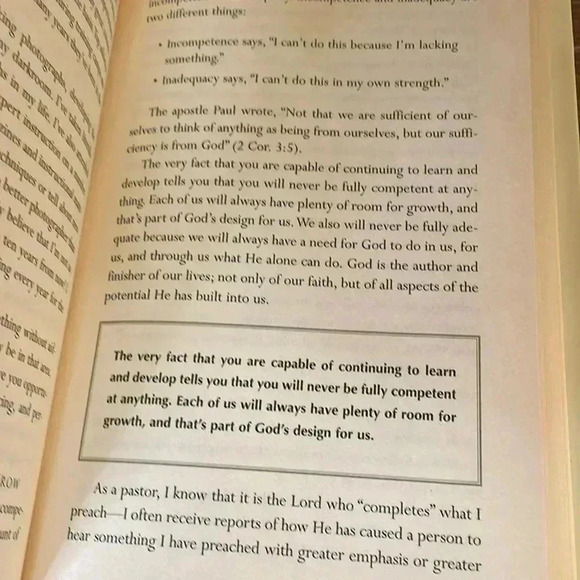 Charles Stanley Finding Peace Hardcover Book - Picture 8 of 8